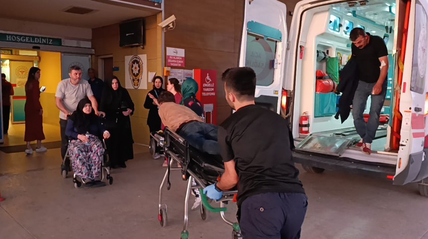 Bursa'da bıçaklı kavga! İki grup birbirine girdi: 4 yaralı - Resim : 1