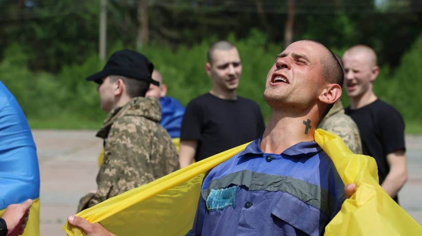 Zelenskiy duyurdu: Yeni esir takası başladı! - Resim : 1