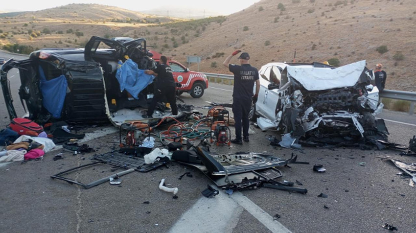 Malatya'da katliam gibi kaza: Ölü ve yaralılar var - Resim : 1