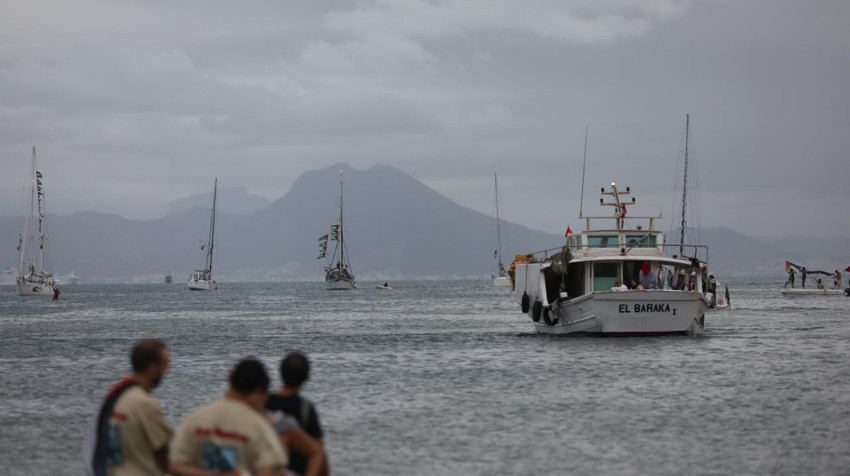 Türk aktivistler ifade verdi: Greta'ya işkence edildi! "Süründürüp, İsrail bayrağını öptürdüler" - Resim : 2