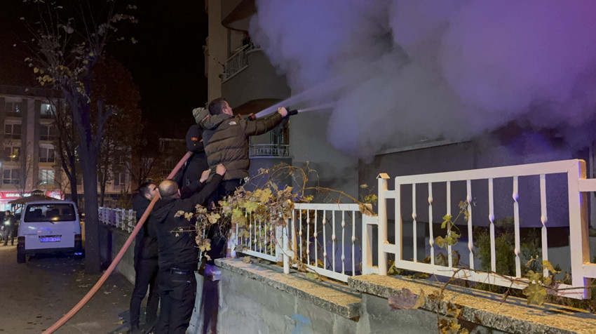 Kütahya'da 8 katlı apartmanda yangın: 1 ölü, 2 yaralı - Resim : 1