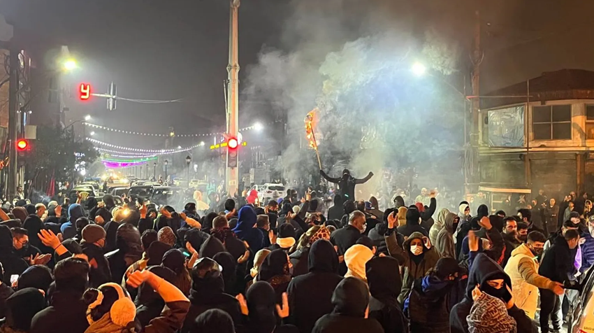 ABD-İran hattında tansiyon yükseldi: "Protestolara devam edin, yardım yolda" - Resim : 2
