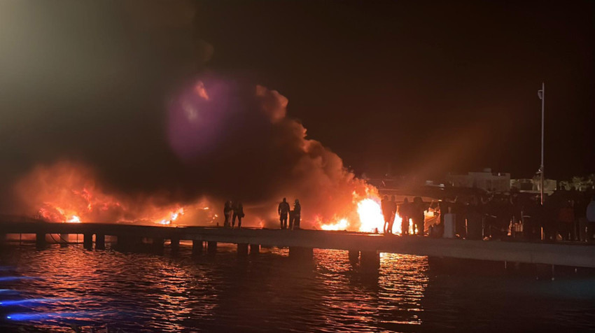 Bodrum'da marinada yangın! Milyonluk motoryatlar alev alev yanıyor - Resim : 2