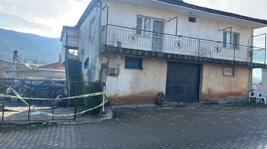 Manisa'da dehşet gecesi: Boşanma aşamasındaki eşini ve ailesini katletti - Resim : 1