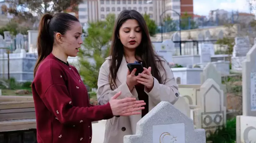 Mezarlıkta kıble karışıklığı! Şehitlik ile sivil mezarlar farklı yönde: O iddia sonrası bütün ilçe mezarlığa akın etti! - Resim : 4