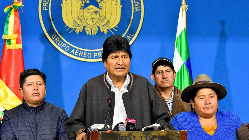 Interpol Evo Morales için kırmızı bülten çıkardı