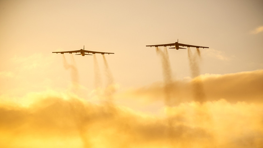 6 Amerikan B-52 bombardıman uçağı Türkiye dahil 30 ülkede uçuş yapacak