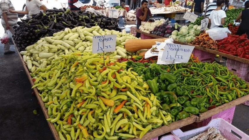 Halk pazarları 40 gün sonra yeniden açıldı