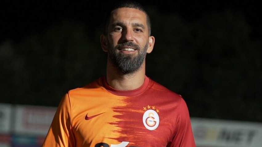 Arda Turan'dan şampiyonluk paylaşımı!