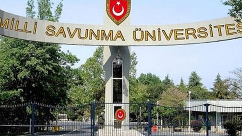 Milli Savunma Üniversitesi'nde görevli komando albay koronavirüs nedeniyle hayatını kaybetti