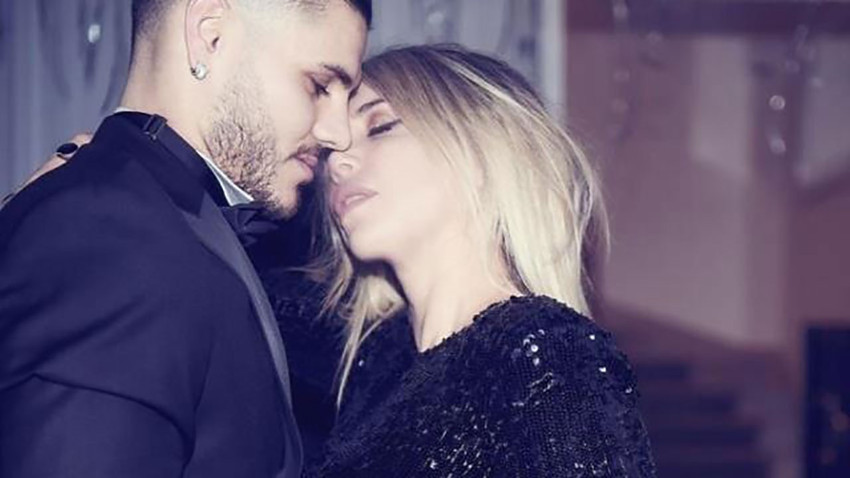 Icardi, Wanda Nara ile yazışmalarını yayınladı