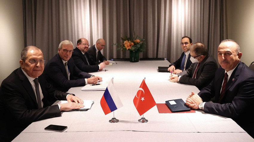Çavuşoğlu'ndan kritik görüşme!