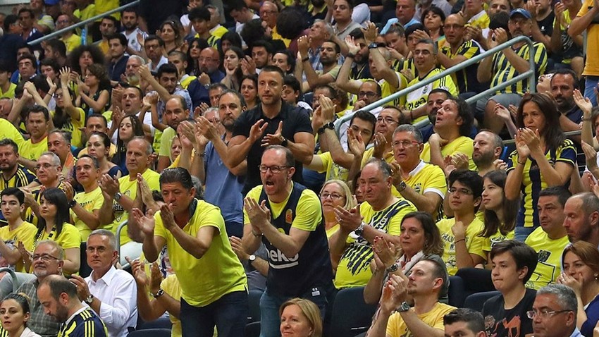 Fenerbahçe'nin gelecek sezondaki antrenörü belli oldu!