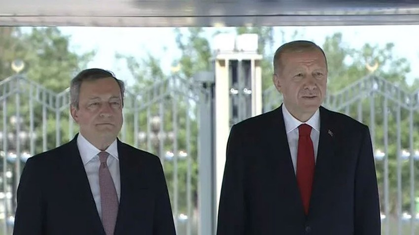 Erdoğan İtalya Başbakanı Draghi'yi resmi törenle karşıladı