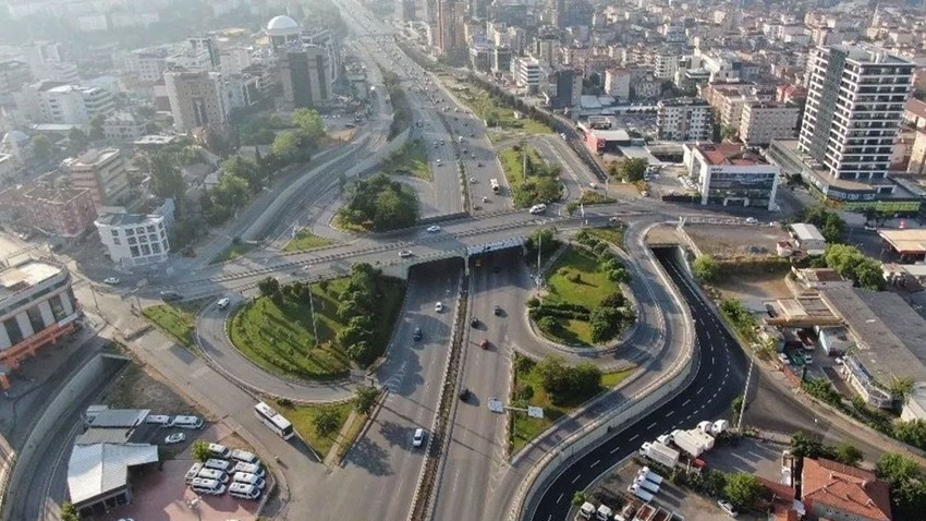 Bayram sabahı yine yollar boş kaldı! Trafik yoğunluğu sadece yüzde 4