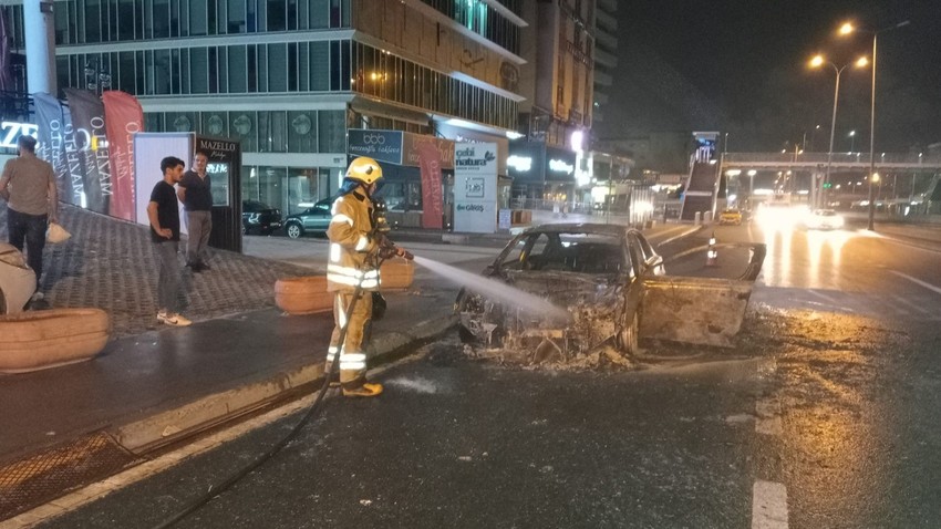 E-5’te alev alev yanan otomobil hurda yığınına döndü