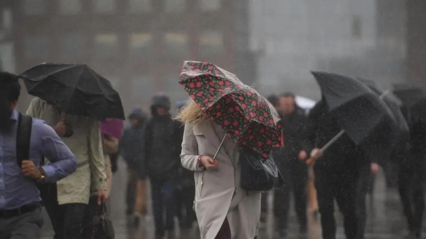 Şemsiyelerinizi hazırlayın! Meteoroloji uyardı: 15 kentte alarm verildi: Kuvvetli bir şekilde geliyor