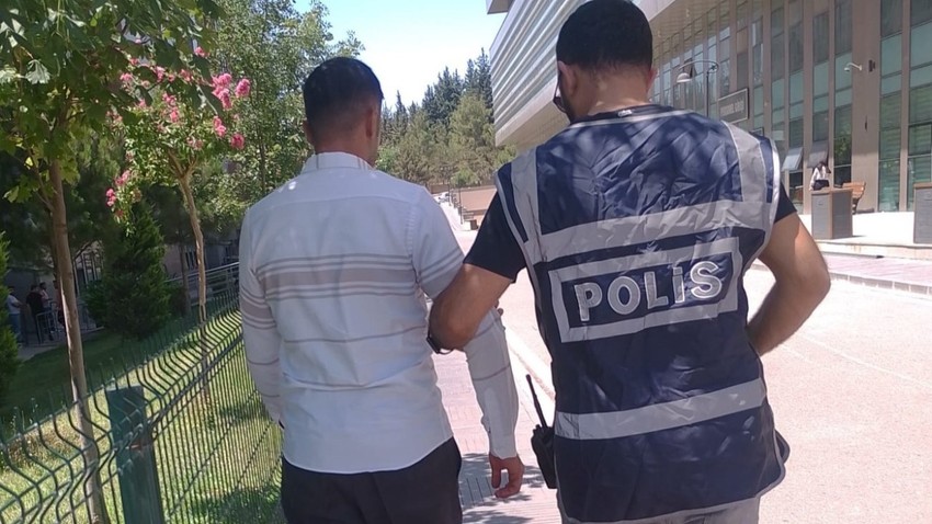 Gaziantep'te kasten adam öldürme ve hırsızlıktan aranıyorlardı! 2 şüpheli şahıs yakalandı