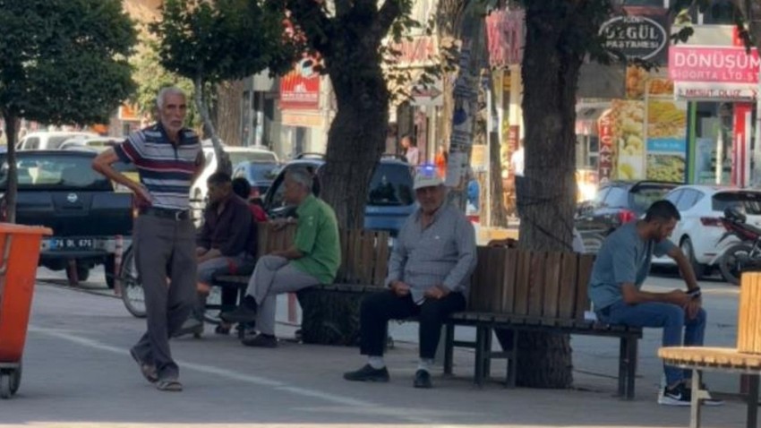 Iğdır'da sıcak hava etkisini sürdürüyor