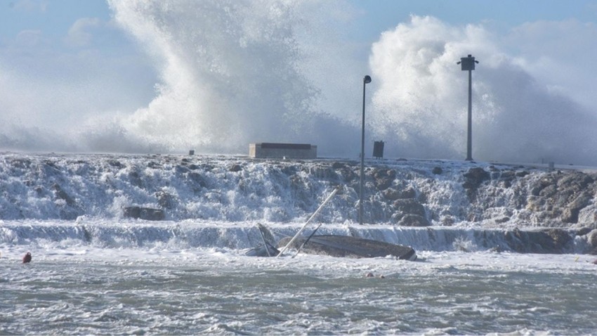 Meteoroloji'den Ege Deniz için fırtına uyarısı: Seferler iptal edildi!