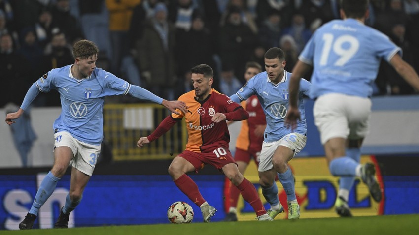 Galatasaray zorlu deplasmanda 90+2'de yıkıldı