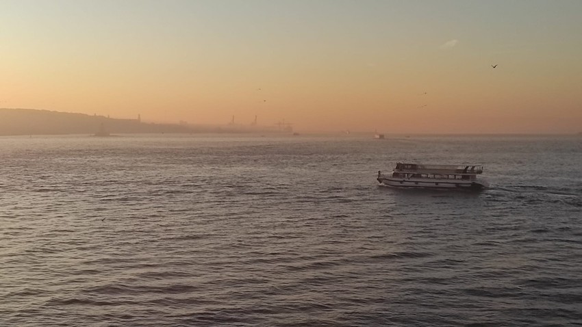 İstanbul Boğazı gemi trafiğine açıldı