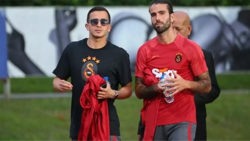 Galatasaray’ın eski yıldızı futbolu bıraktı!