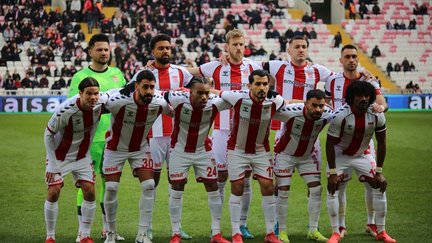 Sivasspor’da sakat ve cezalılar can sıkıyor! 8 futbolcu Beşiktaş maçında yok! İşte eksikler