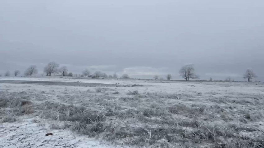 Hava sıcaklıklarının düştüğü Tekirdağ'da etkili olan kar yağışının ardından beyaza büründü. Yetkililerden önemli uyarı geldi