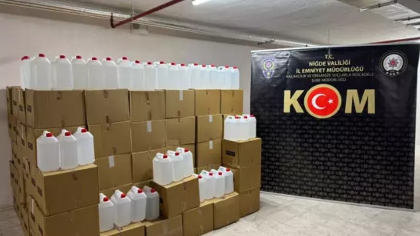 Niğde'de 4 bin litre kaçak etil alkol ele geçirildi