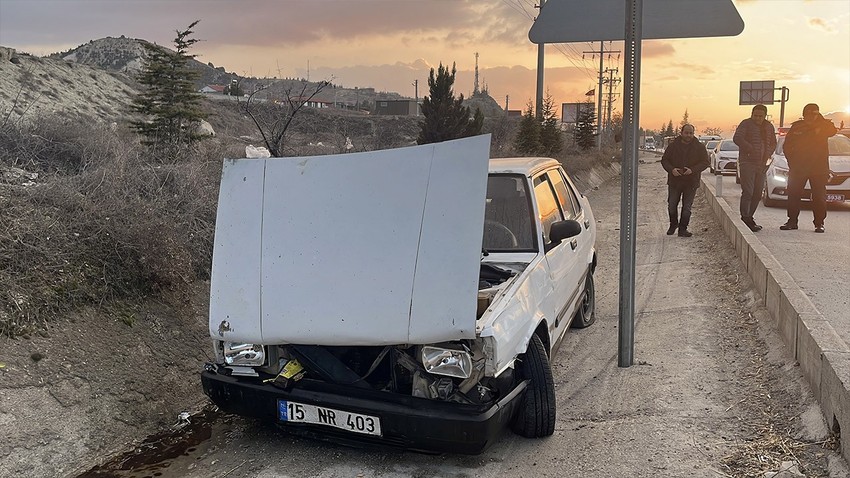 Polisin "dur" ihtarına uymayıp kaçarken kaza yaptı