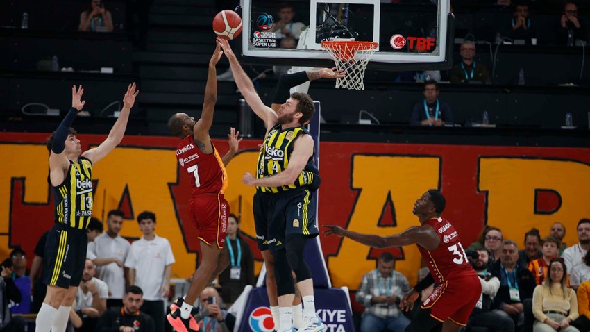 Basketbolda Dörtlü Final heyecanı! Derbide Fenerbahçe Beko- Galatasaray karşılaşacak