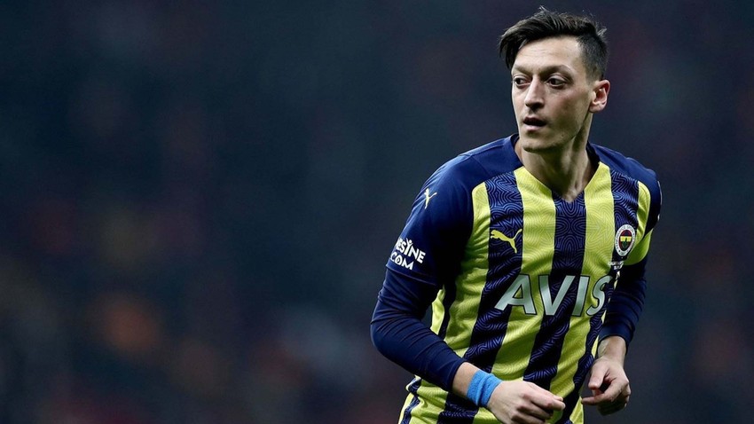 Eski futbolcu Mesut Özil’den yıllar sonra gelen Fenerbahçe itirafı! “İstiyordum ama izin vermediler”