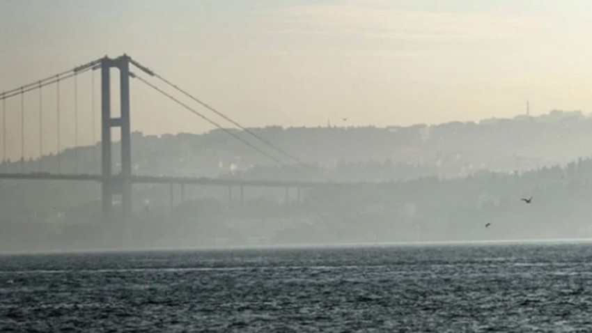 Ulaşıma sis engeli! İstanbul Boğazı çift yönlü gemi trafiğine kapatıldı