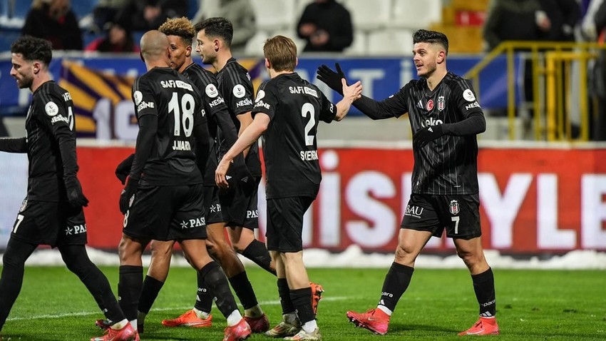 Beşiktaş, Eyüpspor'u üç golle geçti