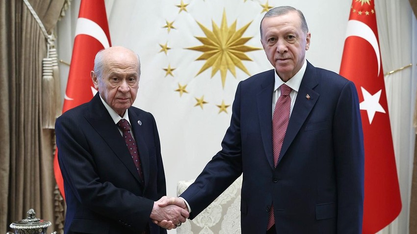 Devlet Bahçeli'den Cumhurbaşkanı Erdoğan'a tebrik telefonu