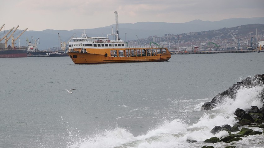 Tekirdağ'da deniz ulaşımına poyraz engeli