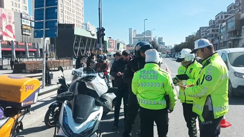 Esenyurt'ta motosiklet sürücülerine denetim: 12 sürücüye toplam 67 bin lira idari para cezası uygulandı!