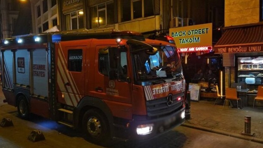 Beyoğlu'nda, restoranda asansör boşluğuna düşüp yaralandı