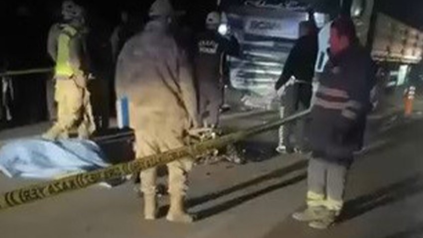 Hatay'da feci kaza! Tır ile motosiklet çarpıştı: 2 genç hayatını kaybetti