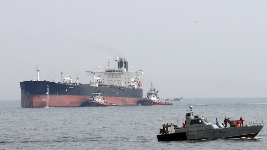 İran, akaryakıt taşıyan 2 tankere operasyon düzenledi
