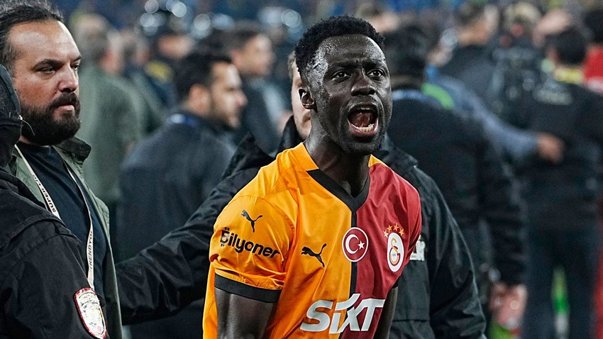 Galatasaray duyurdu! Davinson Sanchez'in mutlu günü