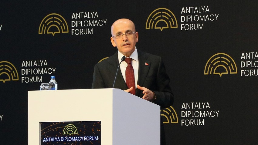 Bakan Şimşek'ten enflasyonla mücadelede net mesaj: "Düşüyor, düşecek"