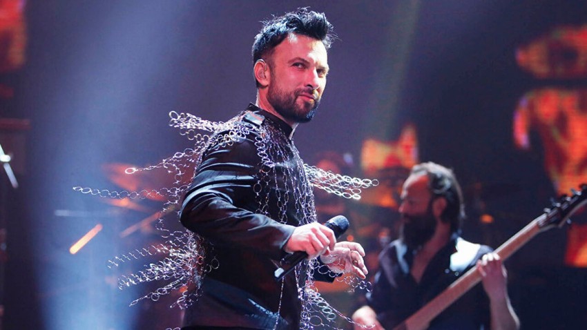 Megastar Tarkan acı haberi Almanya'da aldı! En yakını hayatını kaybetti