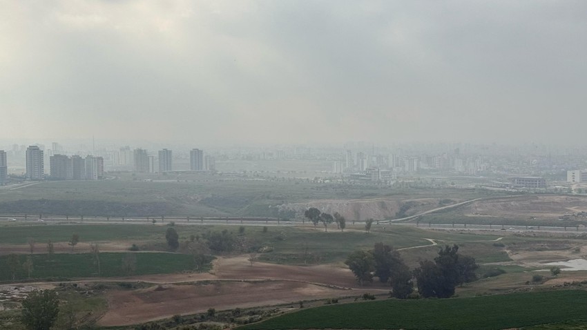 Adana'da nem oranının yüzde 75 ölçüldüğü yerde etkili oldu. Görüş mesafesi düştü
