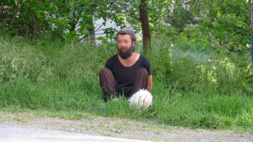 Balıkesir'de şoke eden olay! Annesini soranlara 'uyuyor' dedi! Eve giren ekipler dramla karşılaştı!