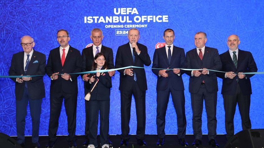 UEFA İstanbul Ofisi’nin açılışında dikkat çeken fotoğraf! Dursun Özbek ve Ali Koç detayı