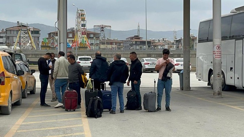 Depremden kaçıp İstanbul'a sığınan afetzedeler korkuyla Hatay'a geri dönüyor!