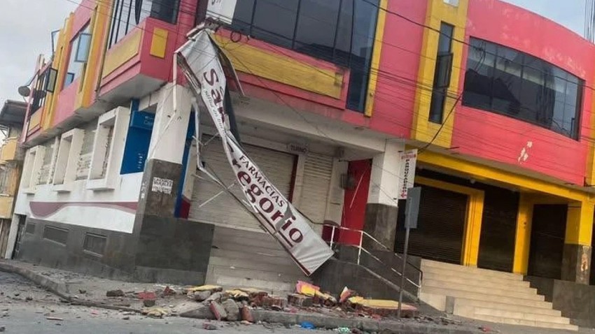 Ekvador'da 6.3 büyüklüğünde deprem: 20 yaralı