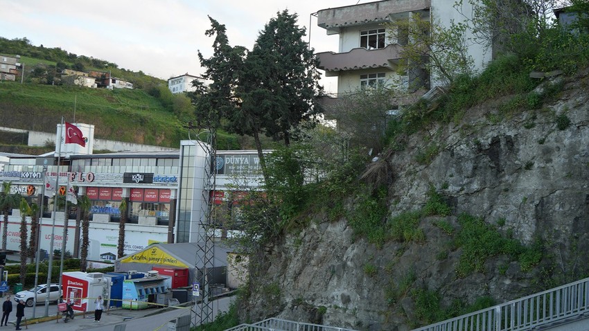 Dün bir ailenin ölümüne yol açmıştı! Samsun'da aynı bölgede ikinci heyelan